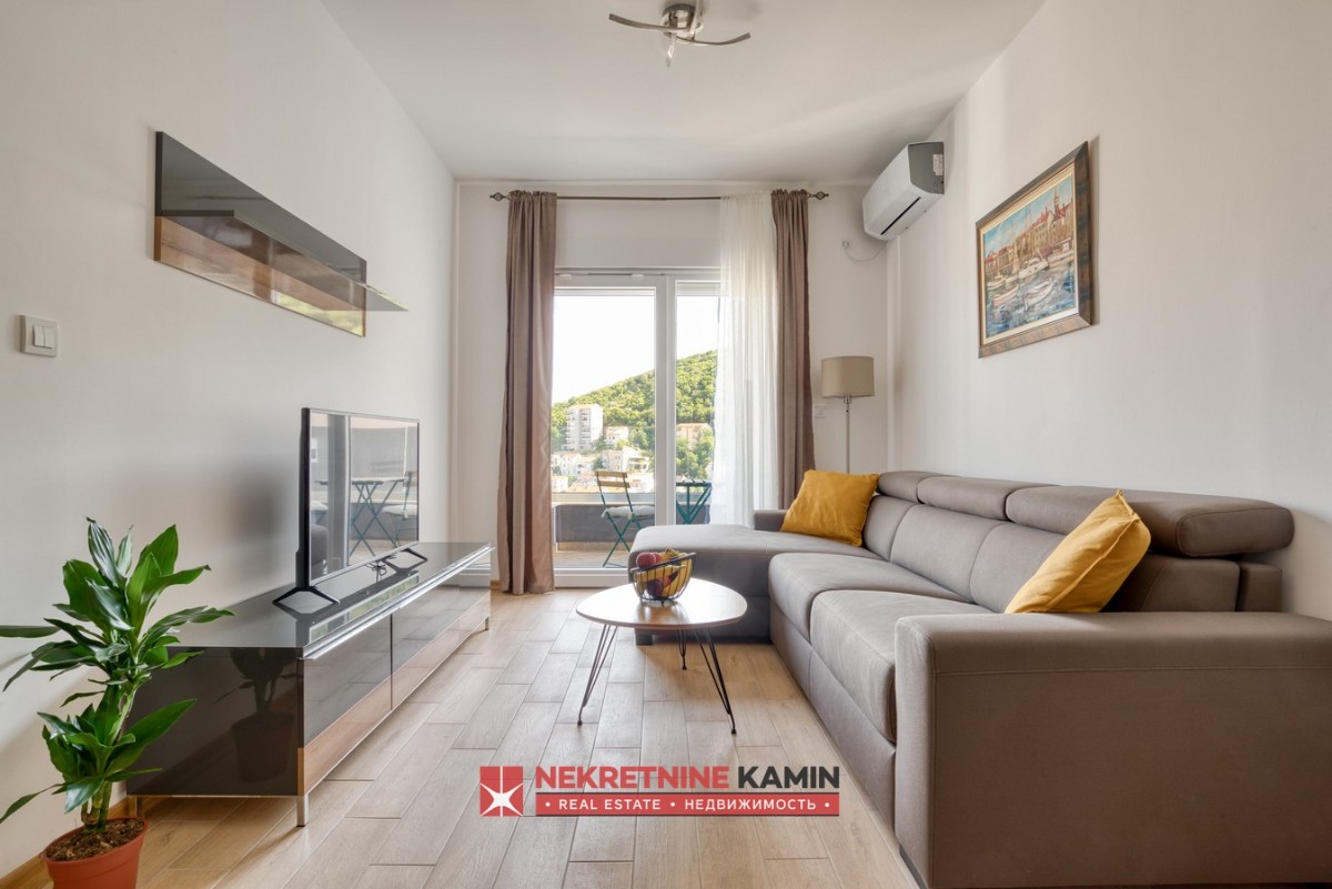 Modern Furnished One-Bedroom Apartment in the Old Bakery Complex, Budva